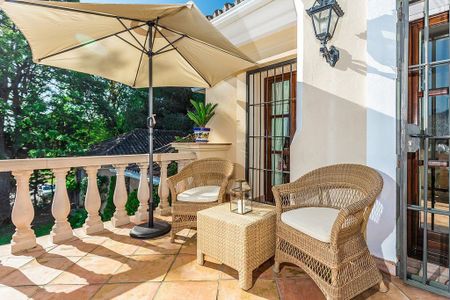 Luxury Villa for rent in Nueva Andalucia, Andalusia - Photo 3