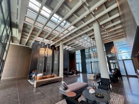 For Lease - 8 Interchange Way Unit# 810, Vaughan, Ontario - Photo 4