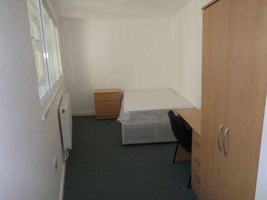 Guildhall Walk, Southsea - Photo 1