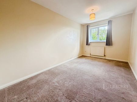 2 bedroom property to rent Shepherds Walk, Bromsgrove, B60 - Photo 2