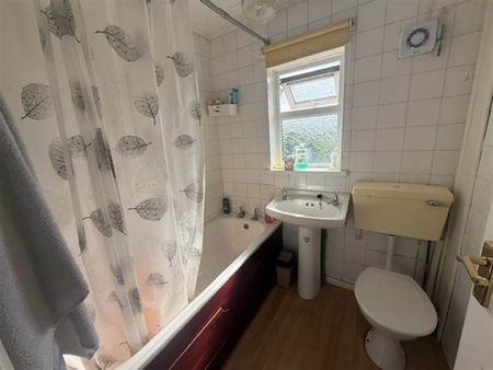 15F Glenarm Square, Finaghy , Belfast , BT10 0BG - Photo 5