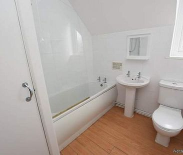 2 bedroom property to rent in Wirral - Photo 3