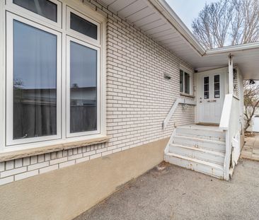 For Lease - 21 SOUTHVIEW Crescent, Cityview - Parkwoods Hills - Rid... - Photo 2