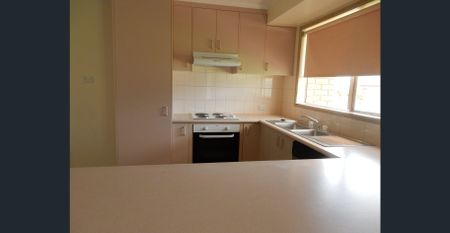 Quiet Court Location. West Wodonga!! - Photo 3