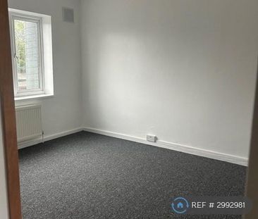 4 bedroom flat to rent - Photo 5