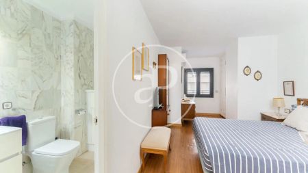 Piso de alquiler en Carrer de la Indústria, Santa Catalina - Photo 5