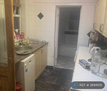 3 bedroom terraced house to rent - Photo 6