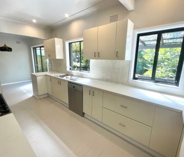 Spacious Family Home - Photo 6