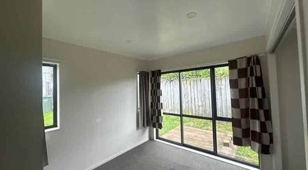 Home in the West - Photo 3