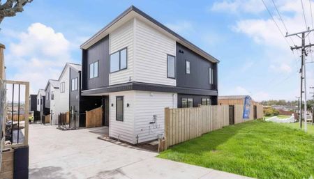 Brand New 4-Bedroom Standalone Home in Mangere - Photo 4