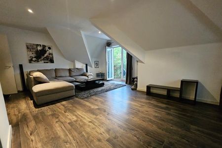 2 bedroom penthouse to rent - Photo 4