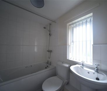 4 bedroom detached house to rent - Photo 1