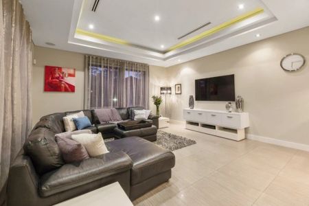 Luxury living at its best. - Photo 2