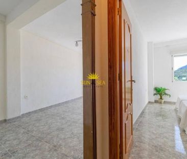 3 BEDROOM APARTMENT - ALUMBRES, MURCIA - Photo 2