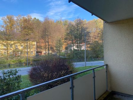 ländliche 3-Raumwohnung mit Balkon und Gäste-WC in Bernstadt! - Photo 2