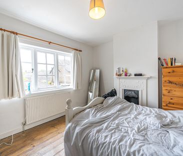 3 bedroom semi-detached house to rent - Photo 6
