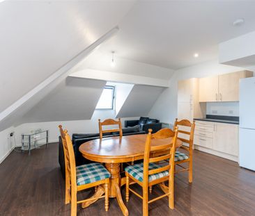 3 bed apartment to rent in Warton Terrace, Heaton, NE6 - Photo 1