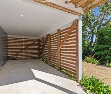 Extraordinary East Coast Rd Home - Photo 2