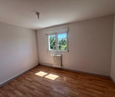Location - Appartement T3 - 62 m² - Montbéliard - Photo 3