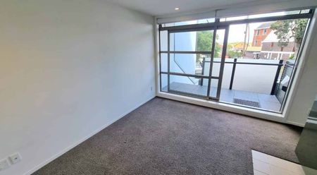 Perfect Work + Play Combo - Photo 3