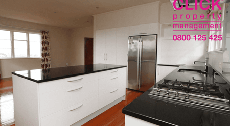 Modern open plan living town house - Photo 3