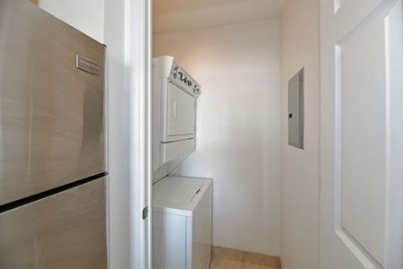 For Lease - 2325 Central Park Drive Unit# 1104, Oakville, Ontario - Photo 2