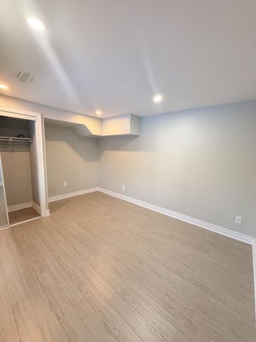 For Lease - 130 ALEXMUIR Boulevard, Toronto, Ontario - Photo 2