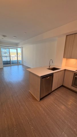 For Lease - 99 Eagle Rock Way Unit# 704, Vaughan, Ontario - Photo 4