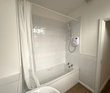 1 bedroom bedsit to rent - Photo 4