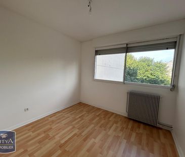 Location Appartement 3 pièces 59m² CHALON SUR SAONE 71100 - Photo 2
