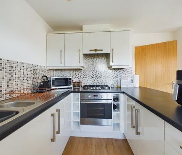 2 bedroom apartment to rent - Photo 4