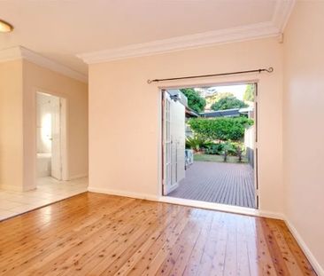 Modern 2-Bedroom Freestanding Home – Central & Convenient Location - Photo 1
