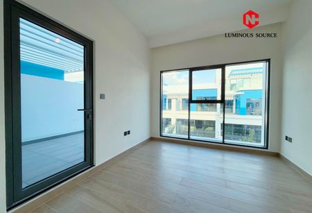 Brand New/ Back to Back/ Ready to Move-In - Photo 5