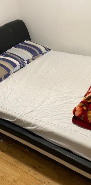 Room in a Shared House, Newbury Park, IG2 - Photo 1