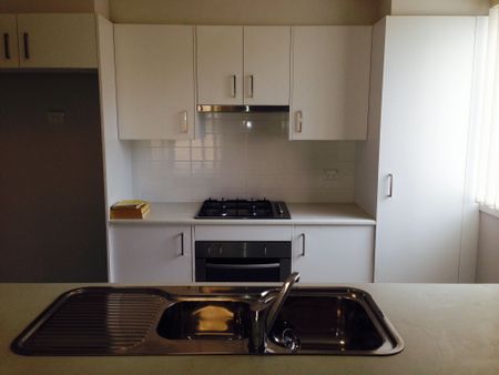 Three bedroom Townhouse in Morisset . - Photo 3