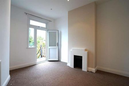 Riviera Drive, Southend-on-sea, SS1 - Photo 2