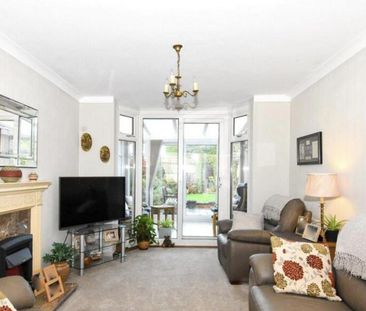 3 bedroom terraced house to rent - Photo 1