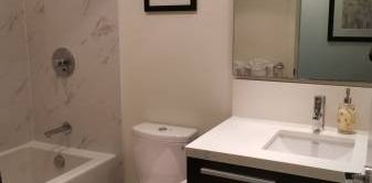 Fully Furnished Metrotown 2 Bedroom 2 Bathroom - Photo 2