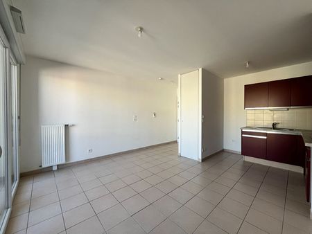 Location Appartement 2 pièces 37m² - Photo 4