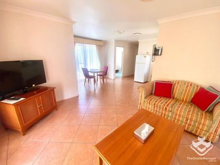 Fully Furnished 3 Bedroom Villa Within Peaceful Gated Community - Photo 5