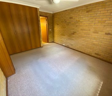 ONE BEDROOM APARTMENT WITH SUNROOM (OVER 55'S COMMUNITY) - Photo 2