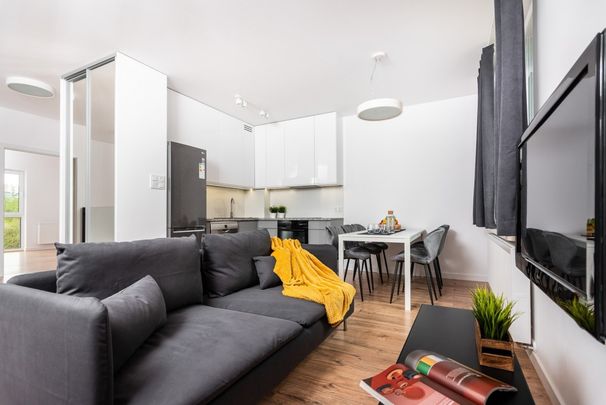 Nowoczesny apartament z dużym tarasem - Zdjęcie 1