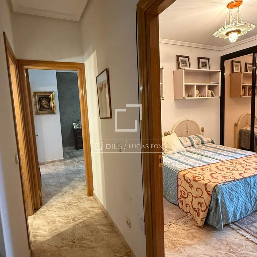 Excellent 4 Bedroom house / villa for rent in Villanueva de la Cañada, Madrid - Photo 1