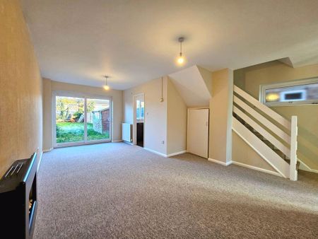 3 bedroom semi-detached house to rent - Photo 3