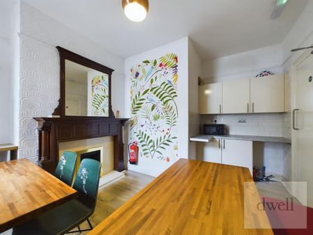 1 bedroom in a house share to rent - Photo 2