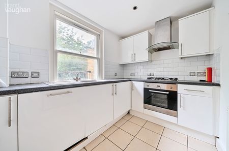 4 bedroom semi-detached house to rent - Photo 5