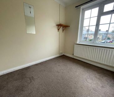 High Street, Aldershot, GU12 - Photo 3