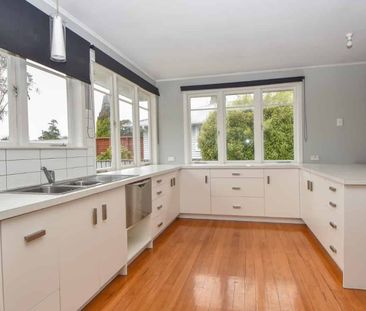 3 bedroom home - Photo 3