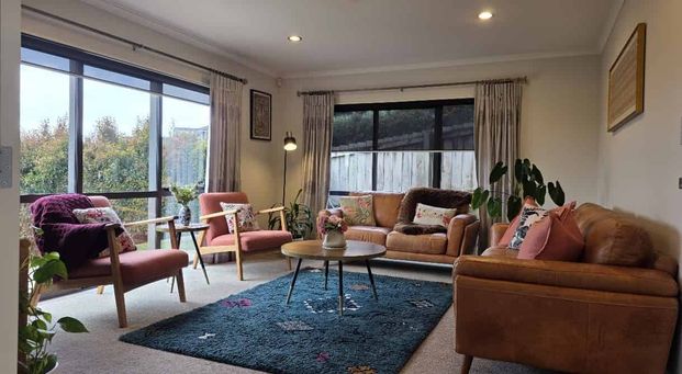 Contemporary Living on Isabella Drive - Photo 1