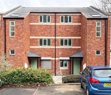 1 bedroom Flat To Let - Photo 1